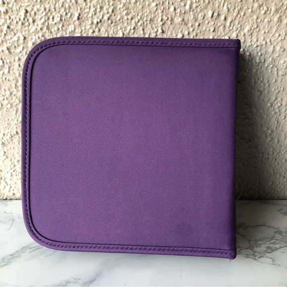 Essential oil Sample Case with Foam Insert (Holds 64 Vials) dōTERRA young living - Picture 2 of 5